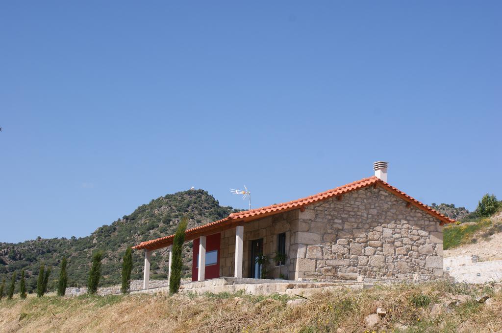 Quinta Da Terrincha Guest House Torre De Moncorvo Exterior photo